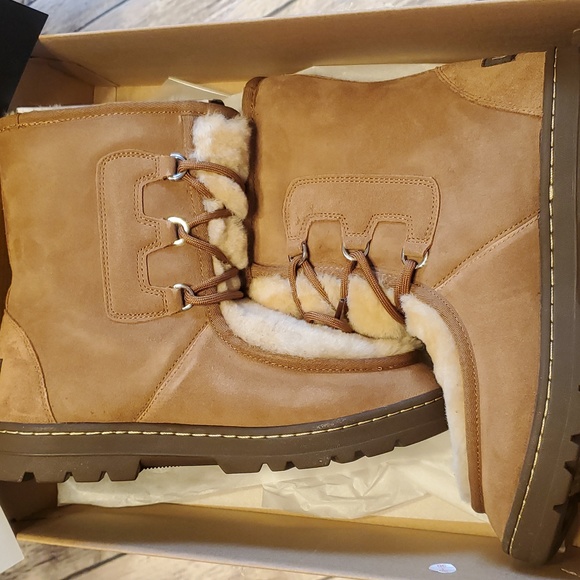 NIB RARE AUTHENTIC UGG Mukluk Revival Boots Women's 10 NEW - Picture 6 of 14